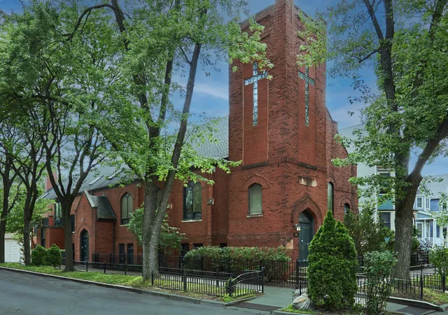 Photo 2 of Mansion for sale at 1901 W Cornelia Ave, Chicago, IL 60657 | MLS# 12719016 | Listing updated on 2026-09-08