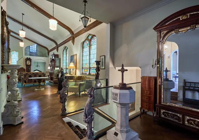 Photo 3 of Mansion for sale at 1901 W Cornelia Ave, Chicago, IL 60657 | MLS# 12719016 | Listing updated on 2026-09-08
