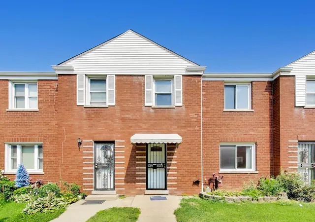 1st image of 3941 W Ainslie St #E, Chicago, IL 60625 | MLS# 12719025