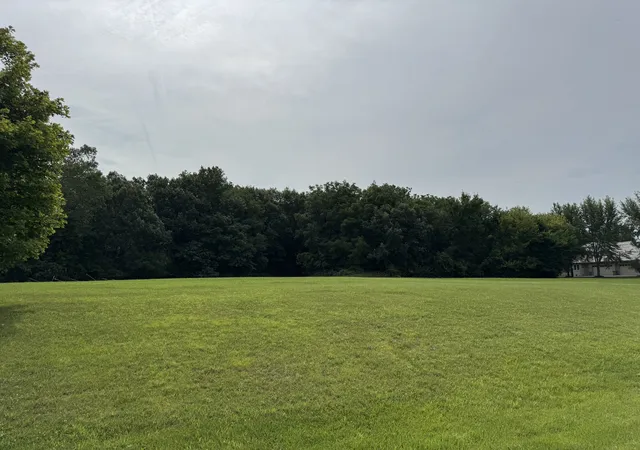 Photo 1 of Sale Pending at 21057 W Andover Dr, Mundelein, IL 60060 | MLS# 12719033 | Listing updated on 2026-09-22