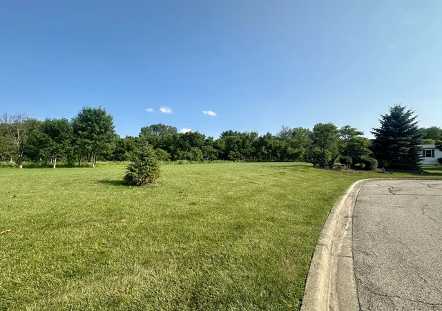 24th image of 3268 Meadow Dr, Park City, IL 60085 | MLS# 12719091