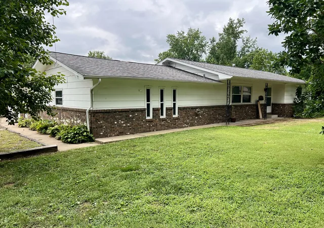 Photo 1 of Single family home for sale at 207 W 13th Street, Johnston City, IL 62951 | MLS# 12719092 | Listing updated on 2026-09-06