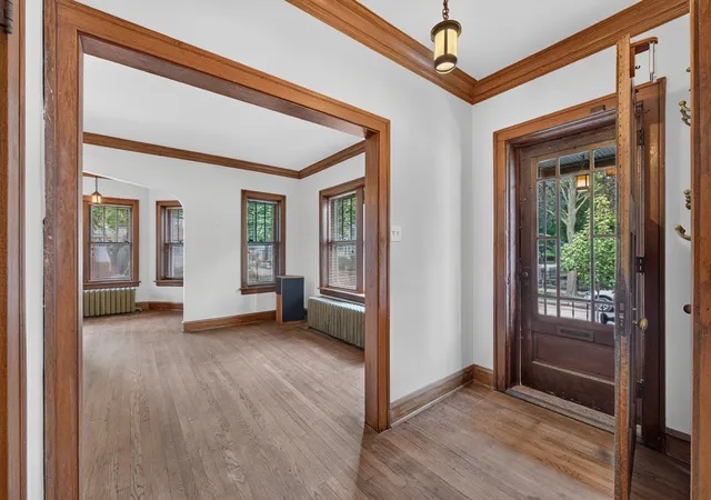 Photo 2 of Single family home for sale at 1100 S Scoville Ave, Oak Park, IL 60304 | MLS# 12719105 | Listing updated on 2026-10-03