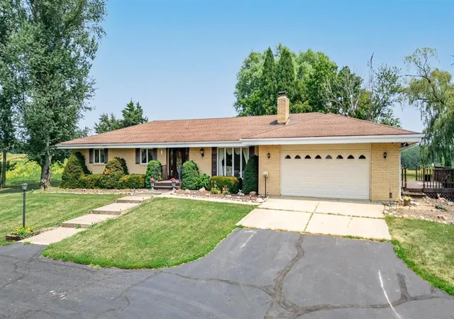 5th image of 8251 N Quail Ridge Rd, Leaf River, IL 61047 | MLS# 12719137