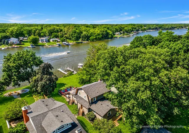 Photo 2 of Single family home for sale at 1925 N Woodlawn Park Ave, Mc Henry, IL 60051 | MLS# 12719139 | Listing updated on 2026-08-04