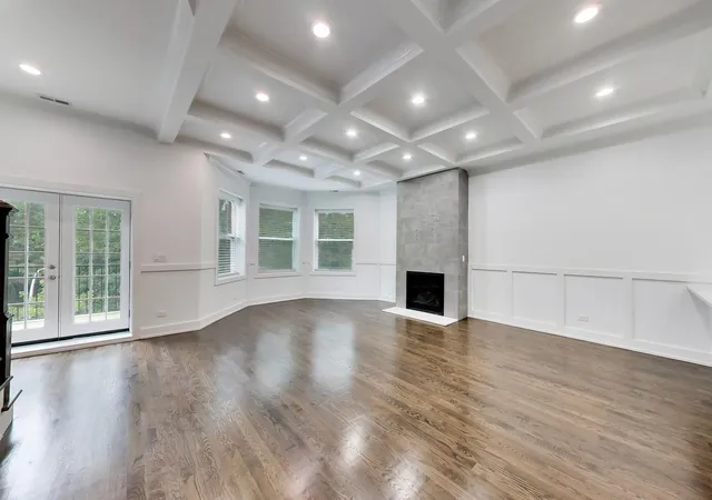 Listing Photo 4 - Condo for sale in building located at 5312 S Woodlawn Ave, Chicago, IL 60615 - Unit #3