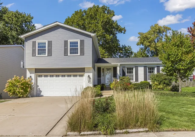 Single family home for sale at 314 Collen Dr, Lombard, IL 60148 | MLS# 12719211