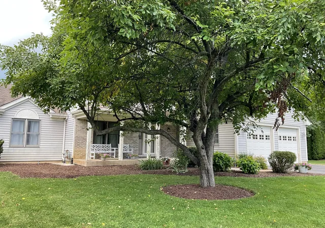 Photo 3 of Single family home for sale at 41w610 Silvana Dr, Elgin, IL 60124 | MLS# 12719234 | Listing updated on 2026-10-07