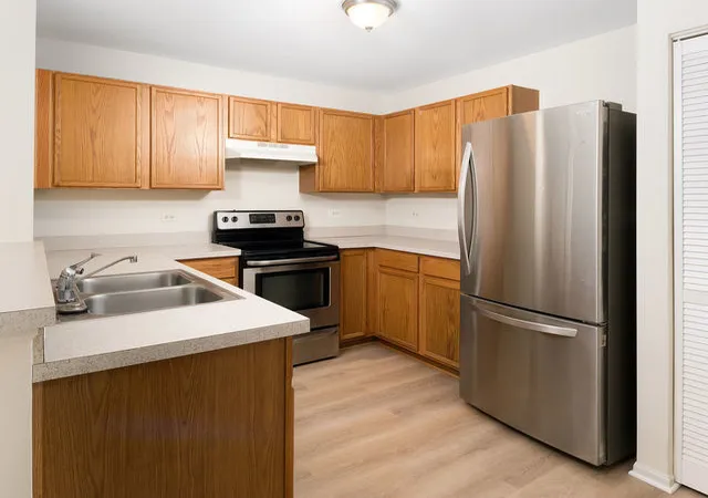 Photo 4 of Condo for sale at 1309 Silverstone Dr #1309, Carpentersville, IL 60110 | MLS# 12719240 | Listing updated on 2026-09-01