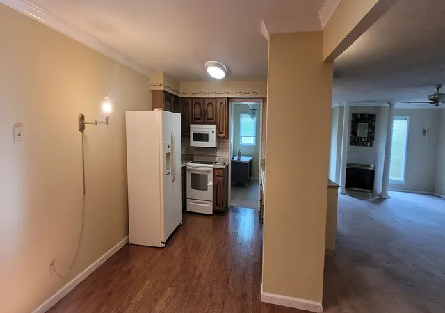 Photo 4 of Single family home for sale at 3205 Blackberry St, Mt Vernon, IL 62864 | MLS# 12719272 | Listing updated on 2026-08-16