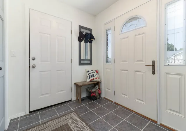 5th image of 708 Kelley Dr, Heyworth, IL 61745 | MLS# 12719280