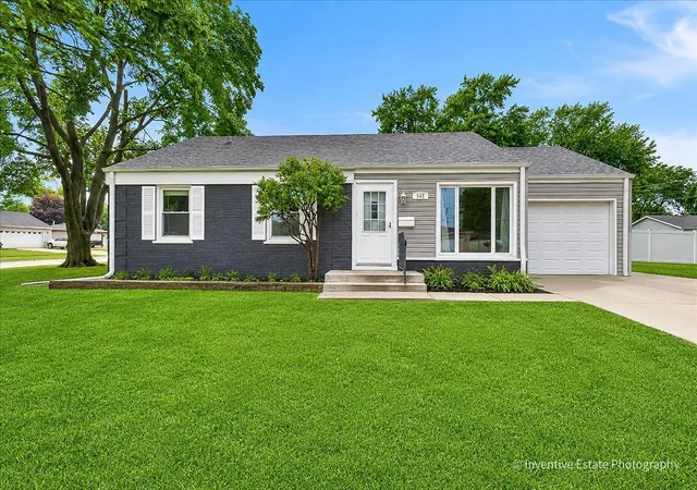 Photo 2 of Single family home for sale at 548 S Harvard Ave, Addison, IL 60101 | MLS# 12719283 | Listing updated on 2026-09-25
