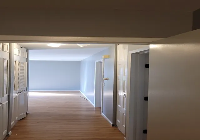 Listing Photo 2 - Condo for sale in building located at 307 Somerset Ln, Vernon Hills, IL 60061 - Unit #307