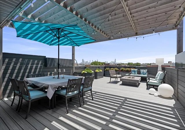 Listing Photo 5 - Condo for sale in building located at 1350 W Diversey Pkwy, Chicago, IL 60614 - Unit #3