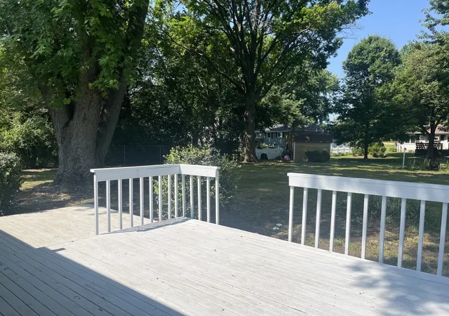 Photo 4 of Single family home for sale at 7s410 Midfield Dr, Aurora, IL 60506 | MLS# 12719312 | Listing updated on 2026-09-14