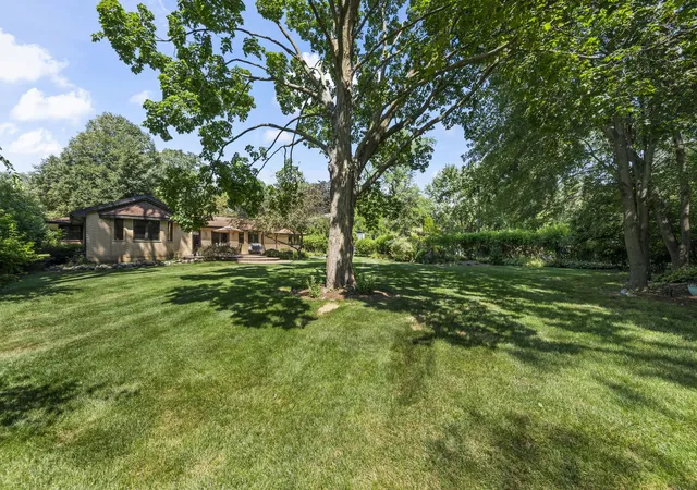 Photo 50 of Single family home for sale at 2285 Thorntree Ln, Palatine, IL 60067 | MLS# 12719332 | Listing updated on 2026-09-01