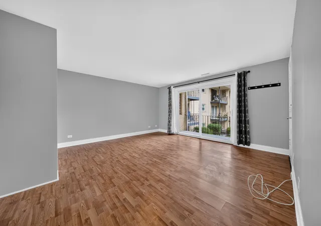 Photo 3 of Condo for sale at 5024 N Austin Ave #2E, Chicago, IL 60630 | MLS# 12719391 | Listing updated on 2026-09-23