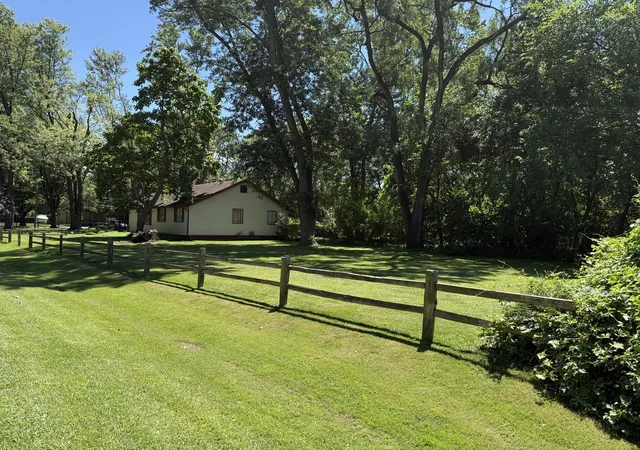 Photo 3 of Single family home for sale at 15800 Chappel St, South Holland, IL 60473 | MLS# 12719401 | Listing updated on 2026-08-05