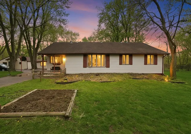 Photo 4 of Single family home for sale at 15800 Chappel St, South Holland, IL 60473 | MLS# 12719401 | Listing updated on 2026-08-05