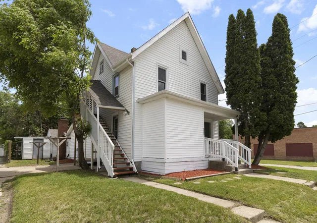 1st image of 135 S 8th St, South Beloit, IL 61080 | MLS# 12719413