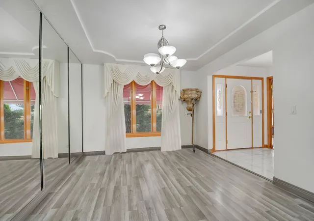 Photo 3 of Single family home for sale at 14650 Lamon Ave, Midlothian, IL 60445 | MLS# 12719443 | Listing updated on 2026-08-05