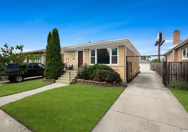 Photo 1 of Sale Pending at 8534 S Keating Ave, Chicago, IL 60652 | MLS# 12719458 | Listing updated on 2026-08-06
