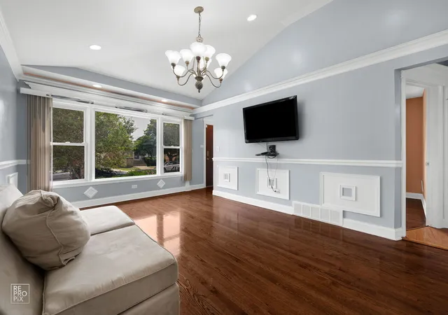 Photo 4 of Sale Pending at 8534 S Keating Ave, Chicago, IL 60652 | MLS# 12719458 | Listing updated on 2026-08-06