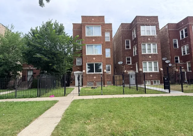 Photo 2 of House for sale at 4640 W End Ave, Chicago, IL 60644 | MLS# 12719460 | Listing updated on 2026-09-01