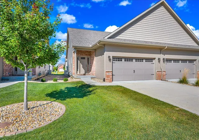 1st image of 1807 Glenbridge Rd, Bloomington, IL 61704 | MLS# 12719482