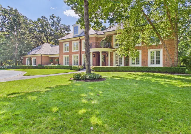 Photo 3 of Single family home for sale at 575 Stable Ln, Lake Forest, IL 60045 | MLS# 12719487 | Listing updated on 2026-08-17