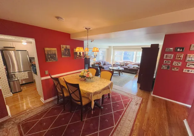 4th image of 2909 N Sheridan Rd, Chicago, IL 60657