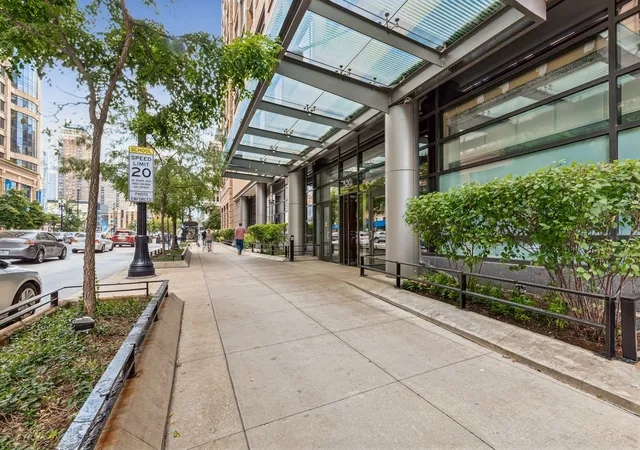 Photo 1 of Condo for sale at 520 S State St #804, Chicago, IL 60605 | MLS# 12719536 | Listing updated on 2026-09-03