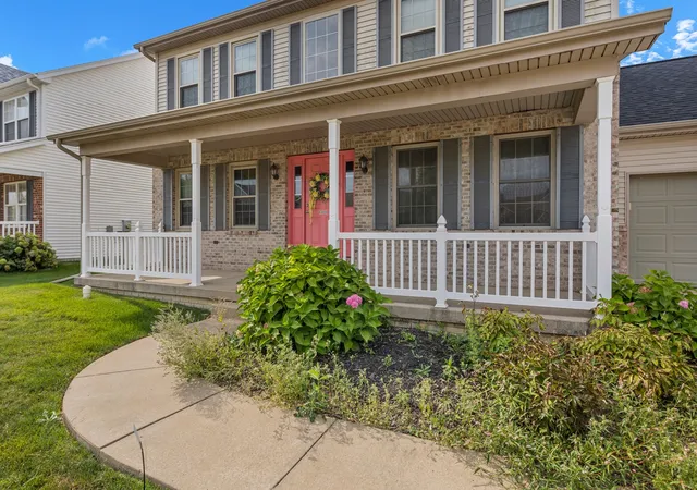 Photo 3 of Single family home for sale at 1701 Hunters Ridge Ct, Mahomet, IL 61853 | MLS# 12719551 | Listing updated on 2026-10-01