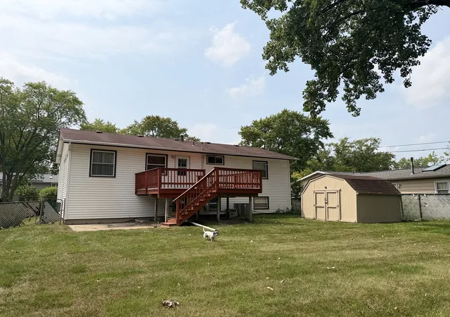 Photo 4 of Single family home for sale at 6875 Glenwood Ln, Hanover Park, IL 60133 | MLS# 12719573 | Listing updated on 2026-09-15