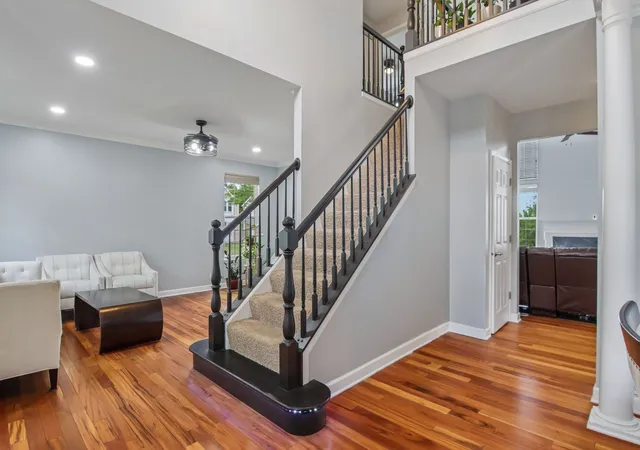 Photo 4 of Single family home for sale at 1201 Sterling Dr, Mundelein, IL 60060 | MLS# 12719584 | Listing updated on 2026-09-06