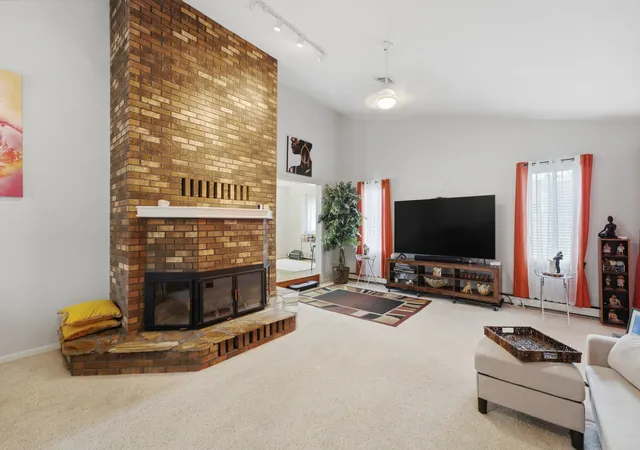 Photo 3 of Single family home for sale at 3707 77th Street Ct, Moline, IL 61265 | MLS# 12719650 | Listing updated on 2026-10-02