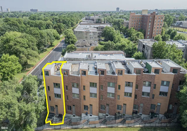 Photo 2 of Sale Pending at 5210 S King Dr #A, Chicago, IL 60615 | MLS# 12719665 | Listing updated on 2026-08-31