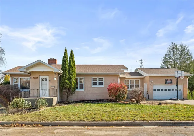 1st image of 1060 Catherine St, Joliet, IL 60435 | MLS# 12719752