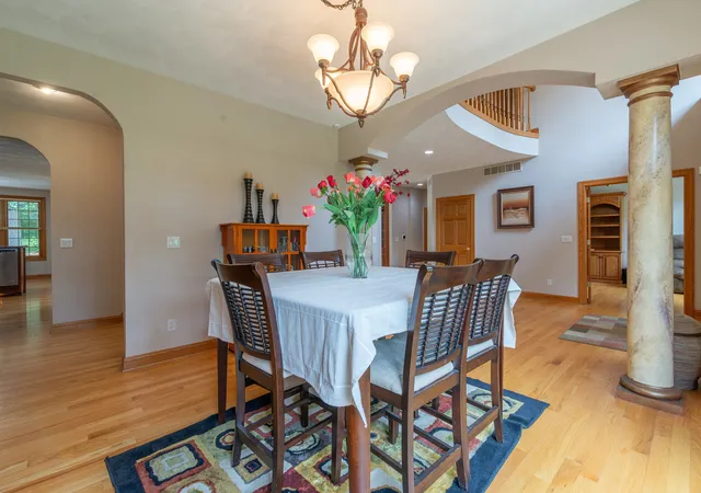 Photo 2 of Single family home for sale at 3285 W Forest Rd, Freeport, IL 61032 | MLS# 12719763 | Listing updated on 2026-08-13