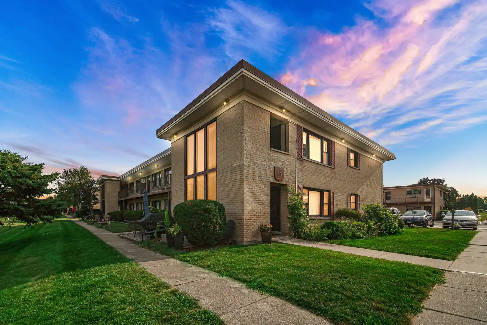Listing Photo 15 - Condo for sale in 14 King Arthur Ct located at 14 King Arthur Ct, Northlake, IL 60164 - Unit #13
