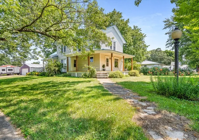 Photo 1 of Single family home for sale at 227 W South St, Franklin Grove, IL 61031 | MLS# 12719803 | Listing updated on 2026-10-07