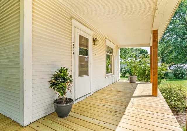 Photo 2 of Single family home for sale at 227 W South St, Franklin Grove, IL 61031 | MLS# 12719803 | Listing updated on 2026-10-07