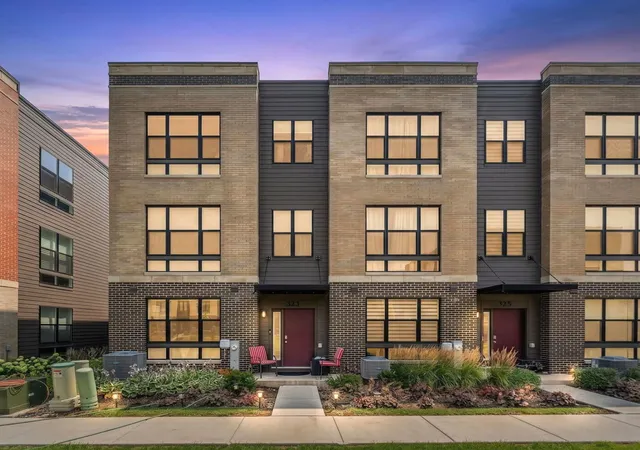 Photo 1 of Townhouse for sale at 323 Summit Cir, Lombard, IL 60148 | MLS# 12719828 | Listing updated on 2026-10-05