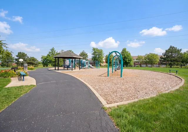 Photo 31 of Sale Pending at 17930 Fountain Cir, Orland Park, IL 60467 | MLS# 12719845 | Listing updated on 2026-09-04
