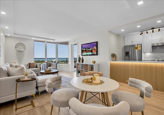 Photo 3 of Condo for sale at 4170 N Marine Dr #19M, Chicago, IL 60613 | MLS# 12719907 | Listing updated on 2026-08-05