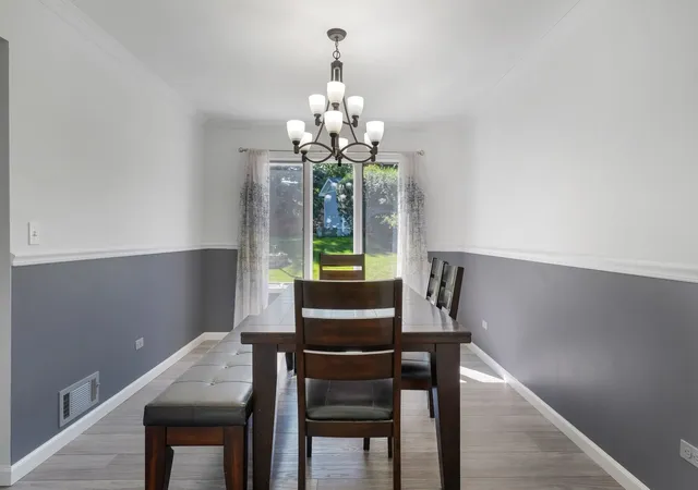 4th image of 565 Liberty Ave, South Elgin, IL 60177 | MLS# 12719936