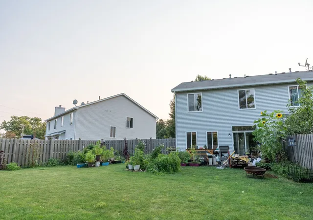 Photo 4 of Sale Pending at 16621 W Adobe Dr, Lockport, IL 60441 | MLS# 12719959 | Listing updated on 2026-10-05