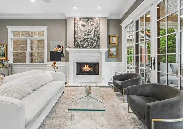 Photo 1 of Single family home for sale at 2109 W Sunnyside Ave, Chicago, IL 60625 | MLS# 12720002 | Listing updated on 2026-10-08