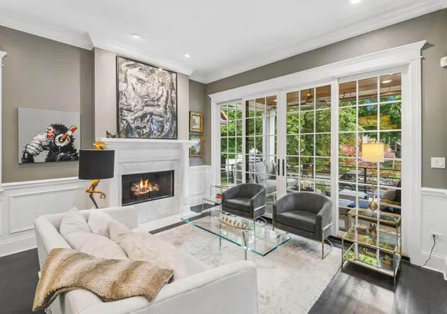Photo 2 of Single family home for sale at 2109 W Sunnyside Ave, Chicago, IL 60625 | MLS# 12720002 | Listing updated on 2026-10-08