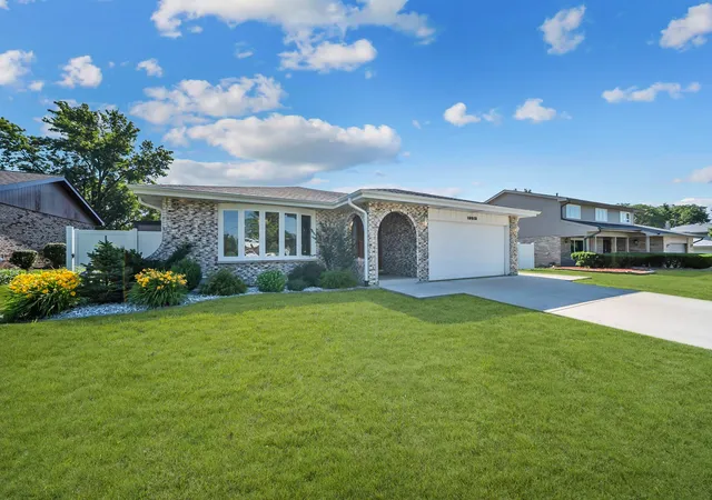 1st image of 13513 S 84th Ave, Orland Park, IL 60462 | MLS# 12720009